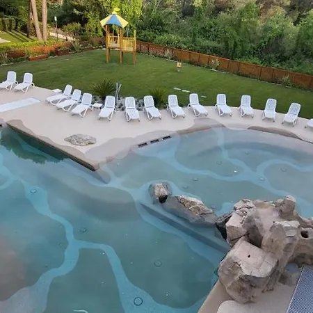 Bosco Canoro Apartmanhotel