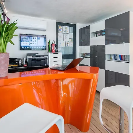 Ξενοδοχείο με διαμερίσματα Bosco Canoro